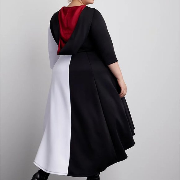 ♥️NWT VINTAGE TORRID DISNEY VILLAINS COSTUME DRESS - CRUELLA HOODED DRESS 4X - Picture 2 of 13